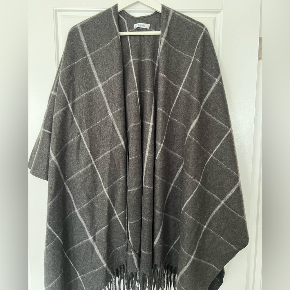Ricki's Gray Plaid Sweater